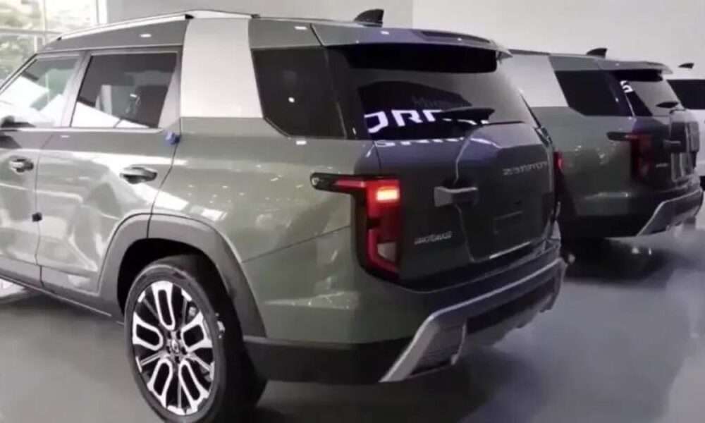 xuv 200 price