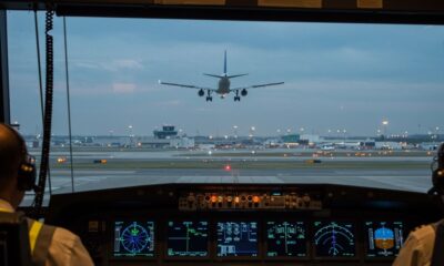 united airlines flight ua770 emergency diversion