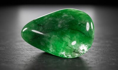 Jadeitový kameň: A Gemstone of Balance and Prosperity